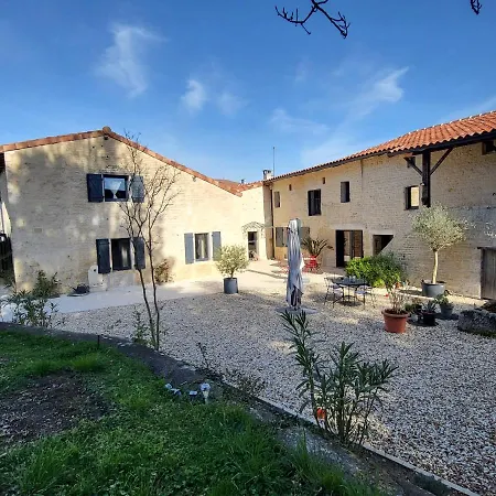 Au Clos Des Dely - D Hotes 