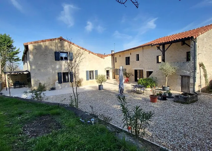 Au Clos Des Dély - D Hôtes Référence Climatisée Pensión 3*