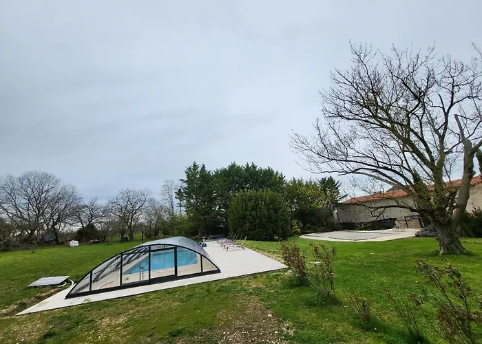 Au Clos Des Dély - D Hôtes Référence Climatisée Pensión 3*