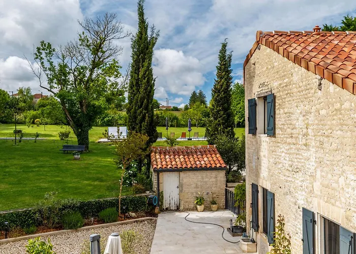 Pensión Au Clos Des Dély - D Hôtes Référence Climatisée 3*